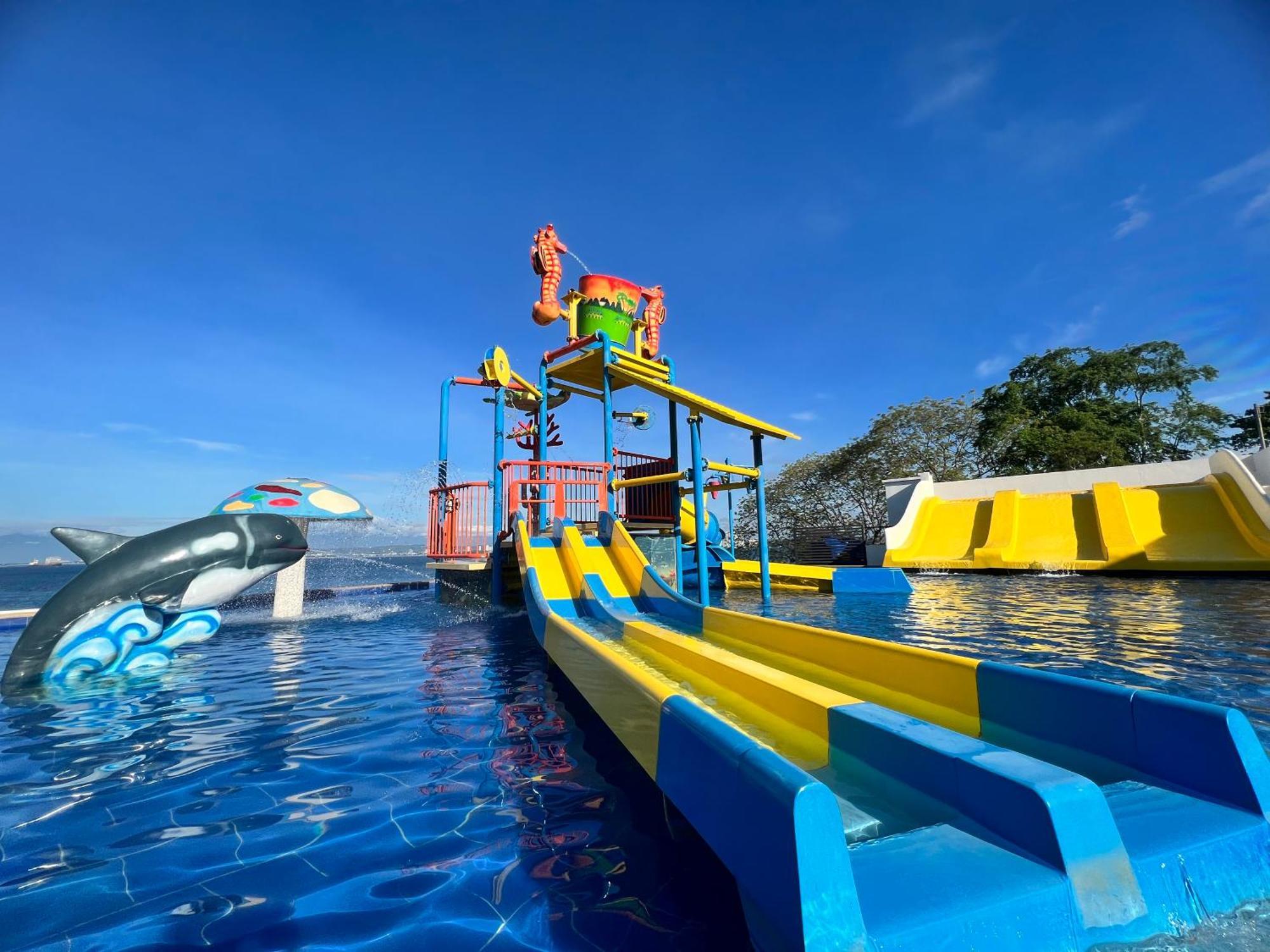 Crusoe Cabins Costa Azalea Samal Bagian luar foto